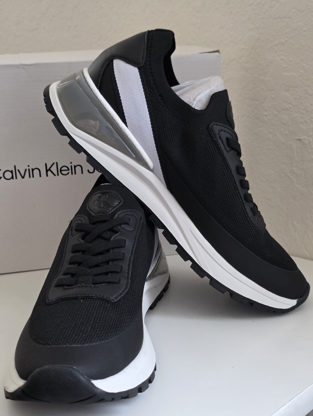 Calvin Klein Women's Geneo Lightweight Knit Slip-On Sneakers Size 8.5